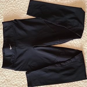 Nike  aeroadapt leggings full length small black